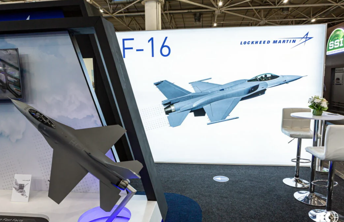 Đầu năm nay, một phi công Ukraine được phỏng vấn đã tuyên bố rằng, có hơn 80% tên lửa phóng từ F-16 đã bắn trúng mục tiêu, vô hiệu hóa các mối đe dọa như máy bay không người lái Shahed, tên lửa hành trình phóng từ lãnh thổ Nga. Ảnh: @usubc.