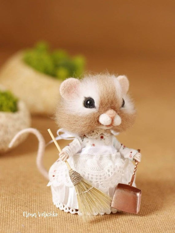 Theo dự đoán ngày 15/7/2021 cho 12 con giáp, tuổi Tý cần chú ý tham gia các cuộc họp, kẻo bỏ lỡ thông tin quan trọng. Hôm nay con giáp có nhiều hướng kiếm tiền, cần lựa chọn chính xác thay vì đâm đầu vào tất cả.