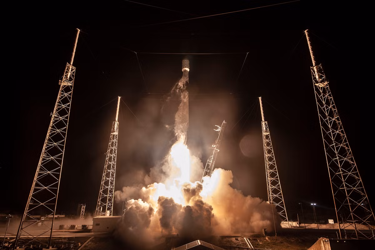 Vào tháng 2 năm 2019, Beresheet, tàu đổ bộ mặt trăng tư nhân không người lái phi lợi nhuận của SpaceIL, đã được phóng lên không gian, qua tên lửa SpaceX Falcon 9. Ảnh: @SpaceX.