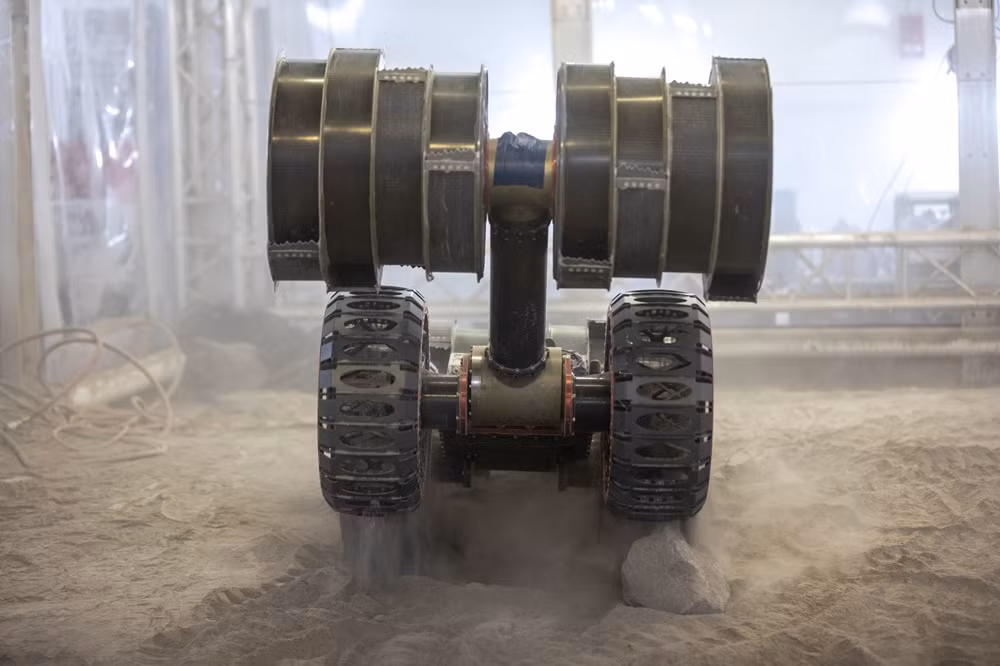 IPEx cũng là một thành phần quan trọng trong chiến lược của NASA, nhằm thiết lập sự hiện diện bền vững của con người trên Mặt trăng, và xa hơn thế nữa. Ảnh: @NASAKennedy.