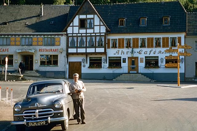 Thị trấn xinh đẹp Blankenheim năm 1957. Ảnh: sina.com.cn.