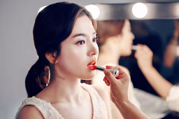 Tuổi Mão: Bước vào tháng 8, người tuổi Mão cuối cùng có thể chia tay với “vận đen bất lợi”, sự nghiệp và cuộc sống đều có tiến triển tốt. Ảnh: phununews.com.