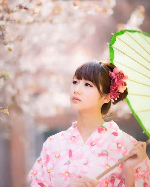 Trong tháng 8, vận may liên tiếp đến với người tuổi Mùi, do được quý nhân giúp đỡ con giáp này sẽ nhận được những tin vui bất ngờ đặc biệt về việc thăng chức tăng lương. Thu nhập của người tuổi Mùi sẽ tăng lên gấp đôi, gấp ba giúp họ có một cuộc sống sung túc trong thời gian tới. Ảnh: sohu.com.