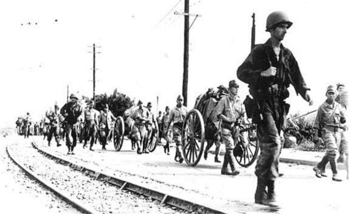 Hầu hết các binh sĩ Nhật Bản được phép hồi hương sau khi đầu hàng vô điều kiện. Nguồn ảnh: Sina