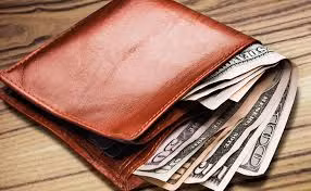 Tuổi Tỵ: Người tuổi Tỵ là người dám làm dám chịu, và lòng tự tôn rất cao, làm việc gì cũng hết sức hết lòng. Ảnh: tinhhoa.net.