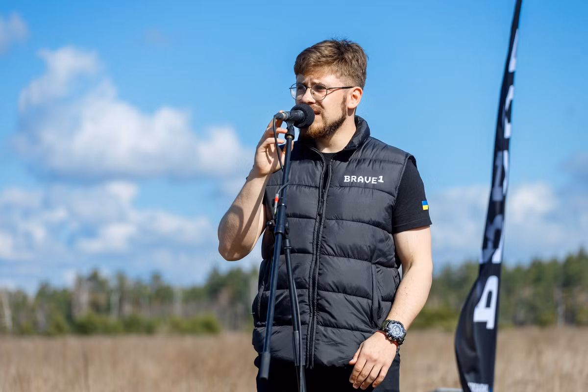 Mới đây, Cụm phòng thủ Brave1 đã tiến hành các cuộc thử nghiệm đầu tiên tại Ukraine, đối với máy bay không người lái FPV sợi quang có phạm vi hoạt động tới hơn 20 km. Ảnh: @Brave1.