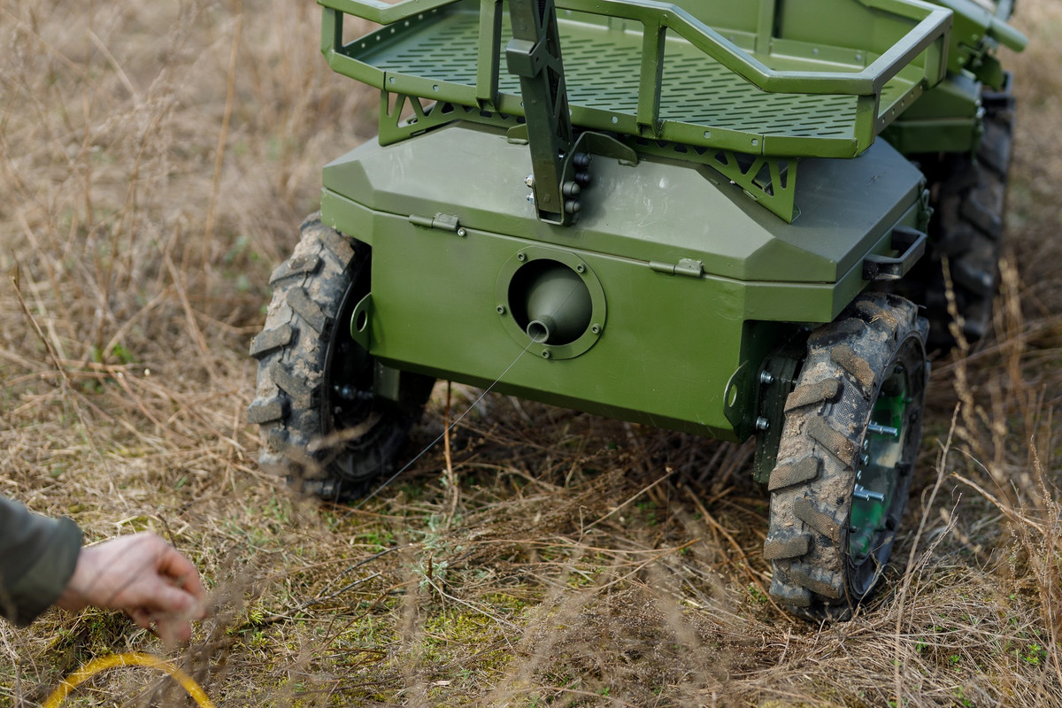 Theo tờ Le Monde, Lực lượng vũ trang Nga gần đây đã đạt được lợi thế trong việc sử dụng máy bay không người lái cáp quang. Ảnh: @Brave1.