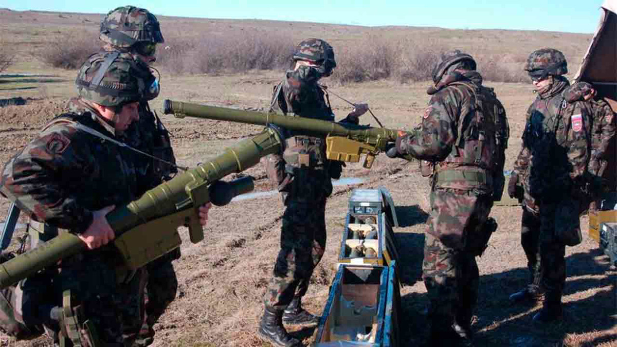 Theo Viện Nghiên cứu Hòa bình Quốc tế Stockholm, hơn 30 quốc gia, bao gồm cả Ukraine, vẫn tiếp tục sử dụng và vận hành Igla. Đây là một minh chứng cho thấy độ bền, và mức hiệu quả về chi phí của hệ thống phòng không di động này. Ảnh: @MSN.