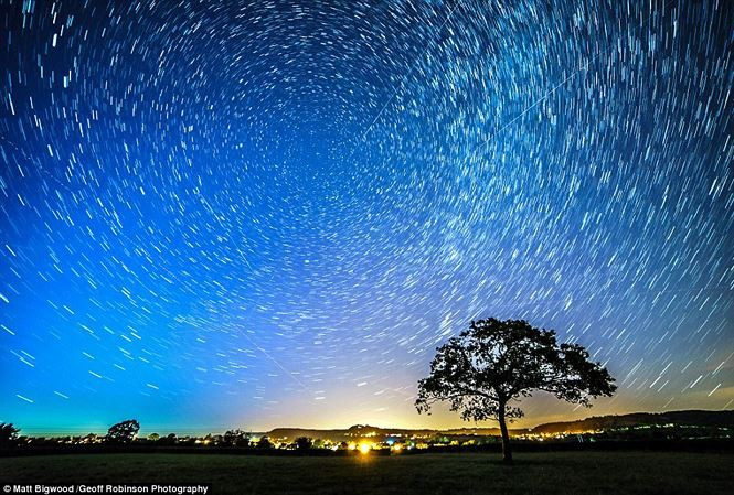 Người thuộc chòm sao Kim, nếu nằm mơ thấy sao băng chính là điều nhắc nhở nên nhẫn nại, kiên định, đừng nên thấy khó mà bỏ dỡ giữa chừng những việc đang giải quyết. Ảnh: tienphong.vn. (Bài viết chỉ mang tính tham khảo, cung cấp nội dung trắc nghiệm vui cho bạn đọc).