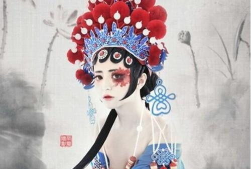 Chung Vô Diệm hay còn gọi là Chung Li Xuân, là một trong những “Tứ đại xấu nhân” của Trung Quốc cổ xưa. Bà tuy không xinh đẹp, có phần xấu xí nhưng lại là người tài hoa. Năm Chung Vô Diệm 40 tuổi vẫn chưa gả cho ai. Sách xưa mô tả bà có gương mặt góc cạnh nam tính, mũi hếch lên trời, cổ béo, da đen. Ảnh: imange.baidu.com.