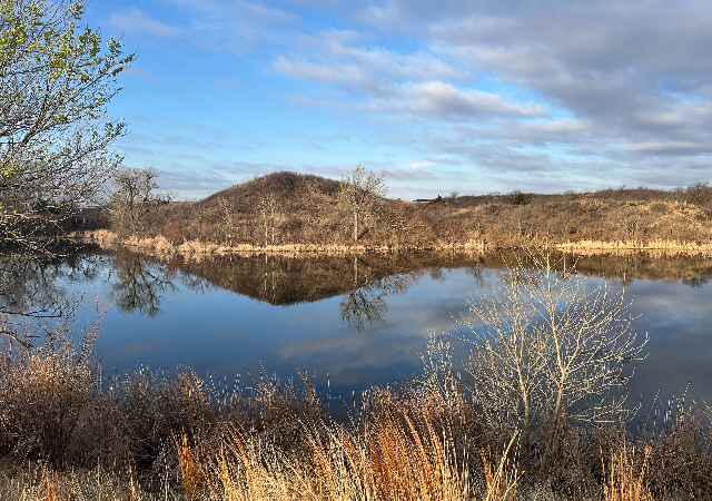 Vào năm 1500, nhà thám hiểm người Tây Ban Nha Francisco Coronado đã mất một số đồng đội trong cồn cát vùng Tam giác quỷ Oklahoma, thuộc Công viên Beaver Dunes. Ảnh: @onlyinyourstate.com.