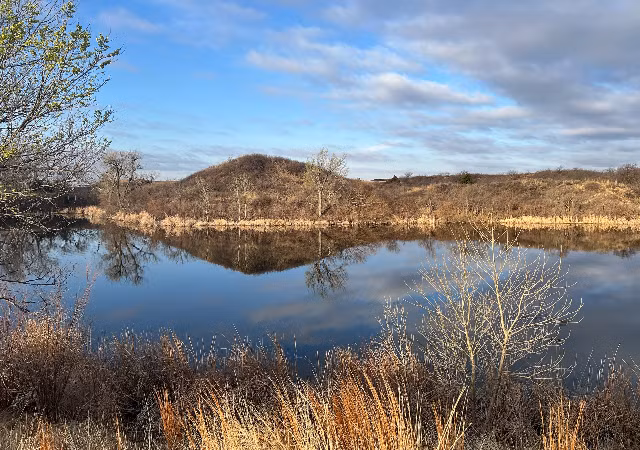 Vào năm 1500, nhà thám hiểm người Tây Ban Nha Francisco Coronado đã mất một số đồng đội trong cồn cát vùng Tam giác quỷ Oklahoma, thuộc Công viên Beaver Dunes. Ảnh: @onlyinyourstate.com.