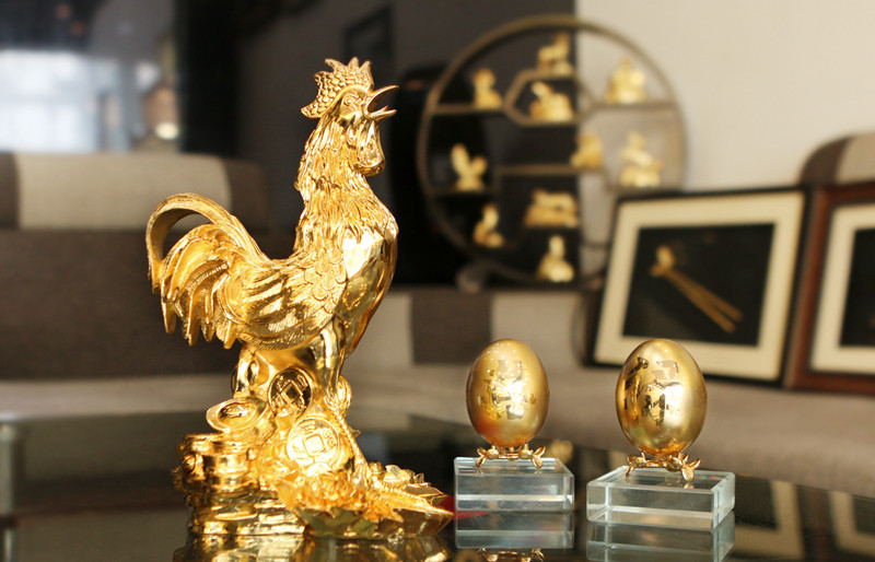 Do có cát tinh “Phúc Hỷ” xuất hiện trong cung mệnh, nên cho dù là nguồn thu chính hay phụ thì đều có quý nhân ra tay giúp đỡ, nguồn tiền rộng mở, ngoài ra con giáp này sẽ có khả năng cao nhận được một tiền thưởng lớn bất ngờ. Ảnh: mavang.vn.