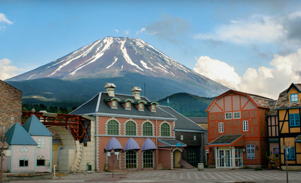 Công viên giải trí Gulliver Kingdom tọa lạc tại Nhật Bản, chỉ mở cửa trong 4 năm trước khi đóng cửa vào năm 2001 và để mặc công viên chịu ảnh hưởng của thời tiết. Tuy nhiên, mọi công trình bị bỏ hoang đều đã được dỡ bỏ vào năm 2007. Ảnh: @ThePodCastDojo. 