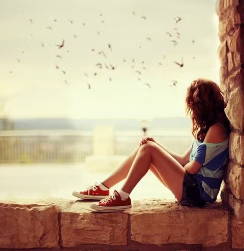 Tuổi Tỵ: Người tuổi Tỵ còn độc thân trong tháng 6 sẽ vướng vào chuyện tình “bỏ thì thương mà vương thì tội”, nếu tiếp tục sẽ không có thêm bất cứ tiến triển tốt đẹp nào vì vậy lời khuyên cho những người tuổi Tỵ trong thời điểm này đó là cần cân nhắc kỹ lưỡng trước khi bước vào bất cứ một mối quan hệ nào, để tránh những phiền phức không đáng có. Ảnh: guu.vn. 