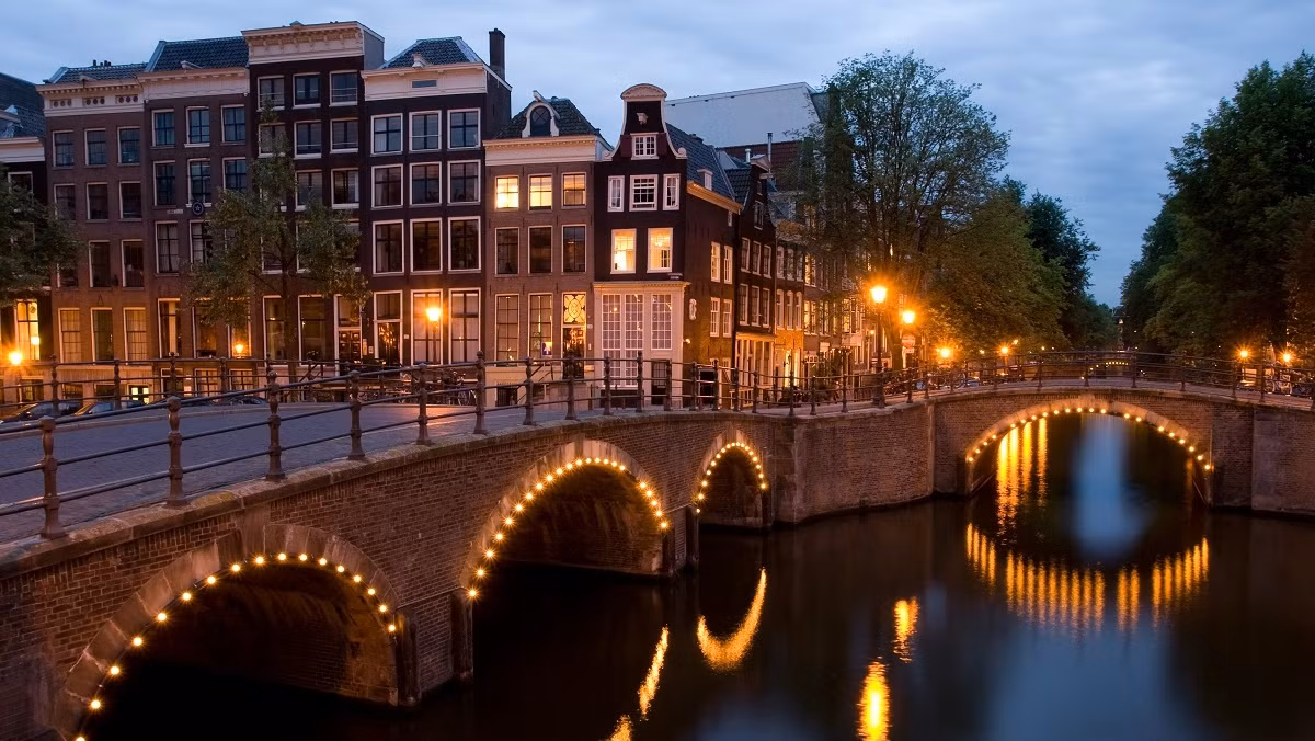 Theo dự đoán ngày mới 01/06/2018 cho 12 con giáp, người tuổi Tý có nhiều cơ hội tốt, có quý nhân phù trợ, có tin tức tốt về việc thăng tiến. Tài vận: tương đối tốt, bạn bè mang đến những cơ hội tốt về đầu tư. Tình cảm: chuyện tình cảm ổn định, suôn sẻ. Ảnh: baidu.com.