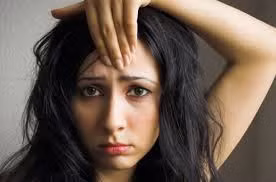 Ấn đường nhỏ hẹp: Khu vực giữa hai lông mày là ấn đường, nếu ấn đường nhỏ hẹp thì thường vận thế không suôn sẻ, cả đời sẽ phải chịu cảnh nghèo khổ. Ảnh: taici.org.