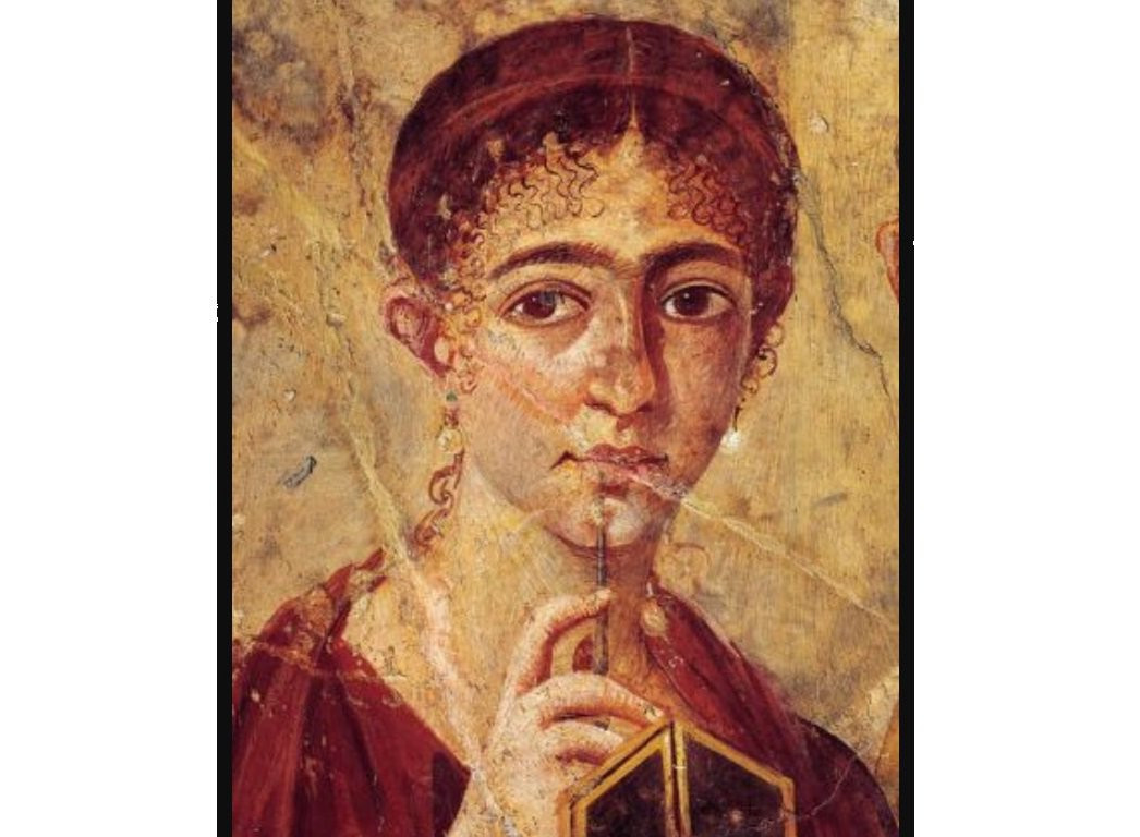 Trong khi các ngôi sao nhạc pop đầu thập niên 90 ủng hộ kiểu lông mày được tỉa quá mức "hầu như không có", thì người Hy Lạp cổ đại lại phát cuồng với lông mày rậm. Một người phụ nữ không được coi là hấp dẫn hoặc có địa vị cao, trừ khi đôi lông mày rậm cân đối của cô ấy gặp nhau ở giữa trán. Ảnh: @Weird History.