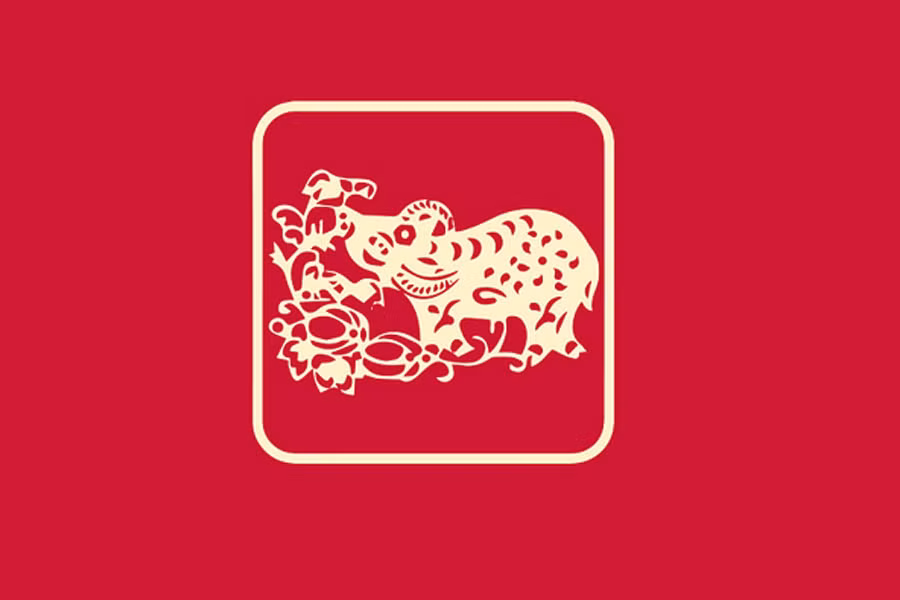  Tuổi Sửu: Tử vi 12 con giáp nhận định rằng, bạn có vận thế chung: 86. Sự nghiệp: xuất sắc bùng nổ, thăng chức tăng lương. Tài vận: dư dôi nhưng chi tiêu không có kế hoạch, hạn chế lãng phí. Tình cảm: hạnh phúc đến mức lo chuyện trăm năm. Hướng may mắn: Tây Bắc. 