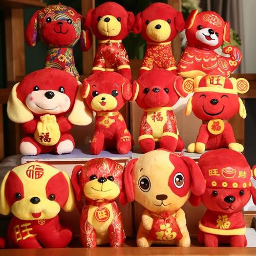  Tuổi Tuất: Một ngày tâm trạng phấn chấn với sự nghiệp bình hòa, cuộc sống riêng tư vượng vận đào hoa của tuổi Tuất sẽ khiến rất nhiều người ghen tỵ. Chính bởi thế, con giáp này nên học cách khiêm tốn, chú ý lời ăn tiếng nói, hành xử nhã nhặn hơn. 