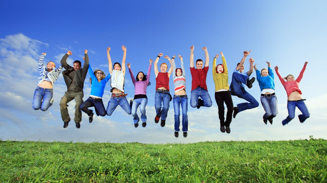 Những người này thường là người trí tuệ, có khí chất và tạo được các mối quan hệ tốt đẹp xung quanh cuộc sống. Những người sinh vào tháng 2 âm lịch phàm làm việc gì cũng đều thuận buồm xuôi gió và luôn nhận được phúc báo, cầu tài đắc tài, cầu danh được danh, được hưởng cuộc sống vinh hoa giàu sang.