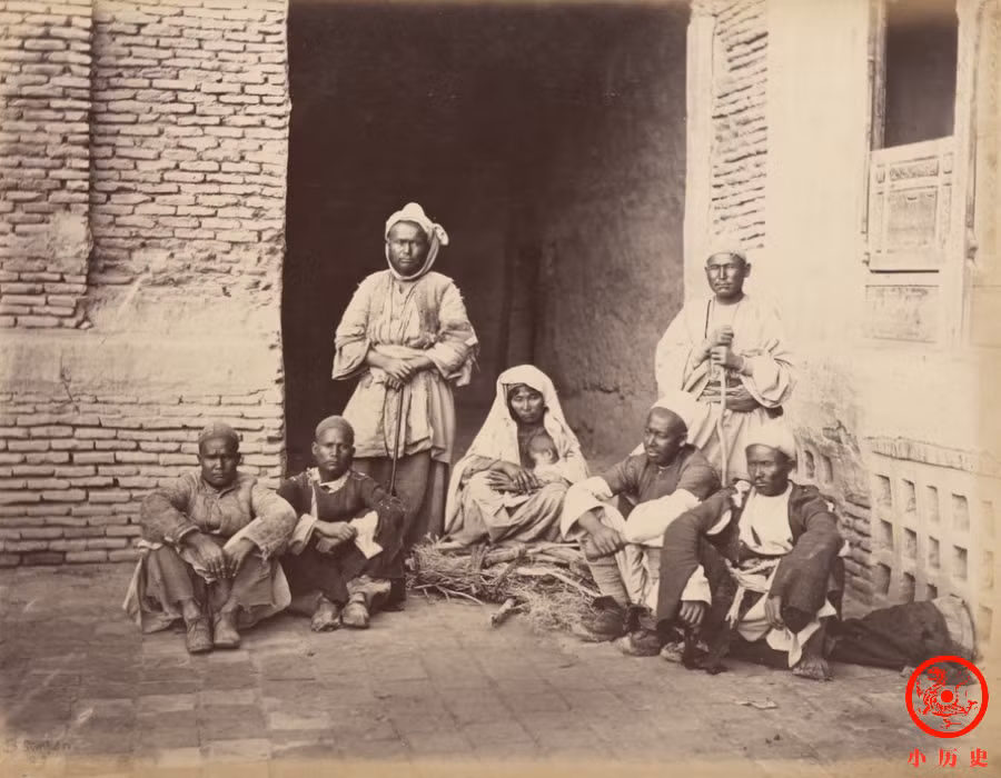 Trong ảnh là những người Hazara. Hazara là một dân tộc bản địa vùng Hazarajat miền trung Afghanistan. Ảnh: sohu.com. 