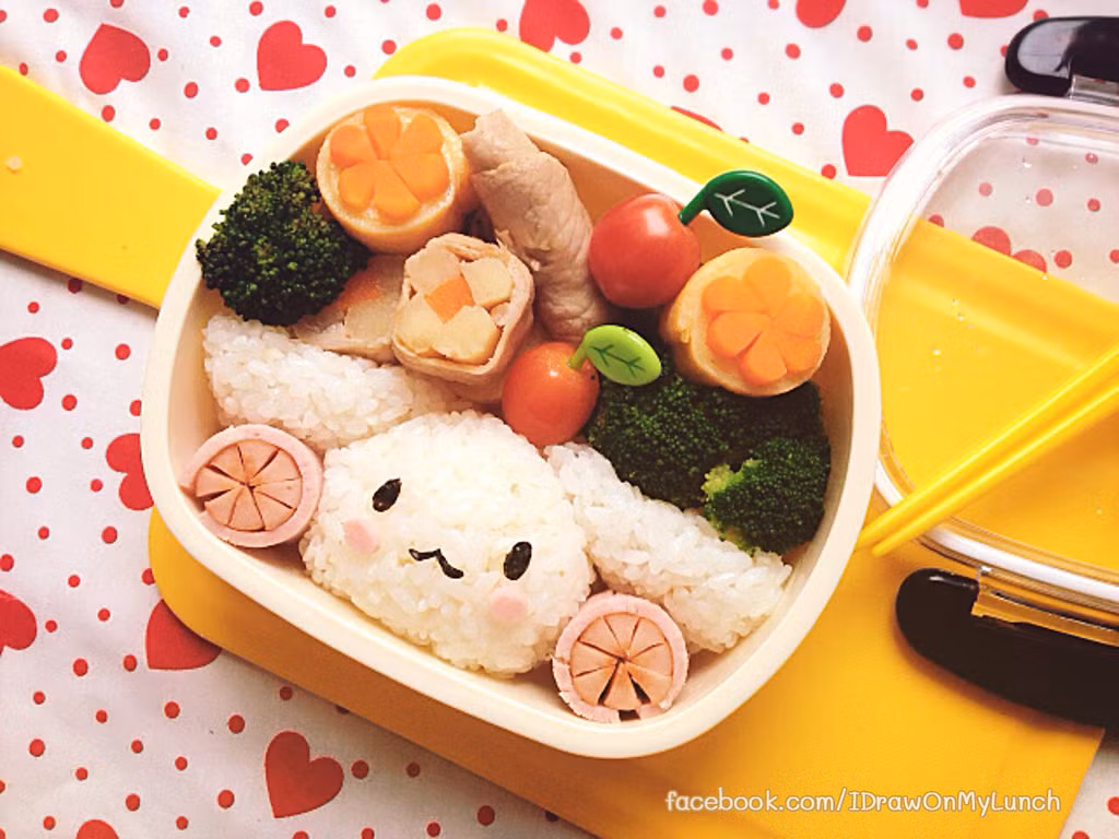 Tuổi Thìn: Công việc: mọi việc không thuận lợi, chịu nhiều áp lực. Tài vận: không nên quá tin tưởng vào lời người khác để chịu thiệt thòi về tiền bạc. Tình cảm: chuyện tình cảm vô cùng tốt đẹp. Ảnh: littlemissbento.com.