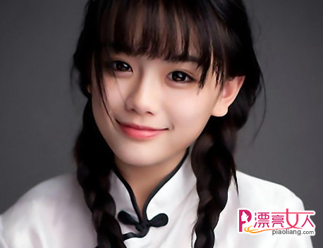 Đa phần phụ nữ có thùy châu (dái tai) to dày thường được sinh ra trong gia đình giàu có, từ nhỏ đã hưởng một cuộc sống sung túc. Khi trưởng thành, dựa vào năng lực của bản thân, họ cũng dễ dàng có được vị trí cao trong xã hội và đặc biệt sau khi kết hôn, họ sẽ có một gia đình vô cùng hạnh phúc, vợ chồng tình cảm yêu thương, con cái ngoan ngoãn hiếu thuận. Ảnh: mpiaoliang.com. 