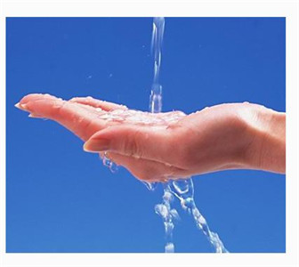 Lòng bàn tay lõm xuống: Bàn tay khi ngửa lên, lòng bàn tay lõm xuống giống như một chiếc ao trữ nước. Ảnh: meiguoshenpo.com. 