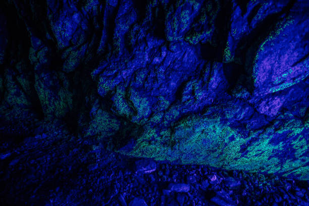 Khám phá hang động này không phải là một nhiệm vụ dễ dàng. Các nhà nghiên cứu phải đối mặt với những điều kiện khắc nghiệt, từ nhiệt độ đóng băng đến việc đi qua những lối đi hẹp, nhưng phần thưởng có được thì rất xứng đáng. Ảnh: @iStock. 