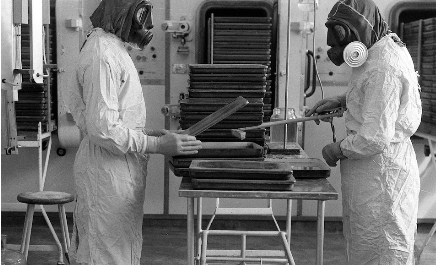 Vương quốc Anh đảm bảo rằng, họ hoàn toàn tuân thủ Công ước về vũ khí hóa học, sinh học, tất cả nhằm mục đích phục vụ cho thử nghiệm. Ảnh: @PA.