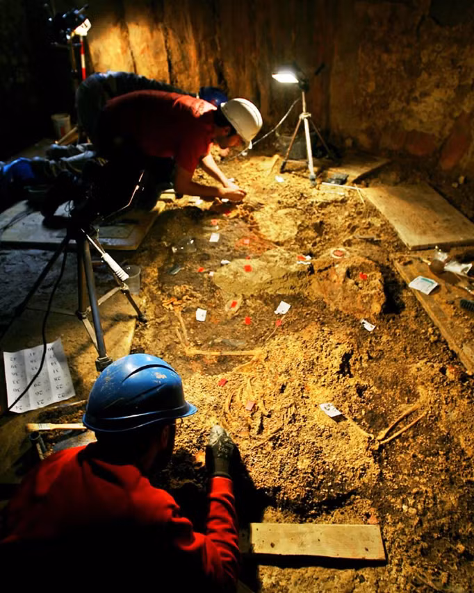 Các nhà nghiên cứu tin rằng, những người phụ nữ được chôn cất tại Montelirio là những cá nhân được kính trọng, có thể là các nhà lãnh đạo tinh thần hoặc thủ lĩnh chính trị có sức ảnh hưởng lớn trong cộng đồng. Ảnh: @David W. Wheatley.