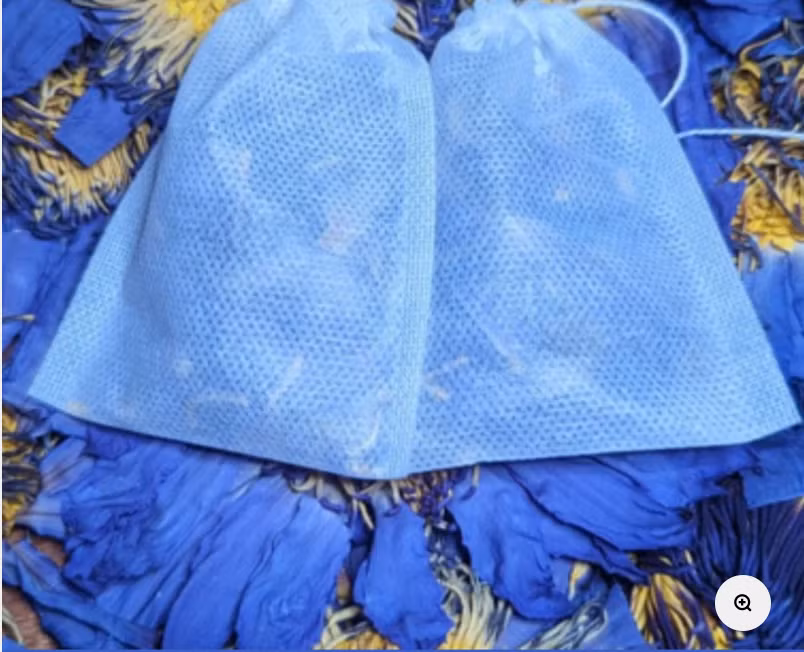 Mặc dù vậy, các sản phẩm hoa sen xanh vẫn được quảng cáo rộng rãi và bán trực tuyến, thường là thuốc hỗ trợ giấc ngủ hoặc thuốc an thần. Ảnh: @Just Cacao.