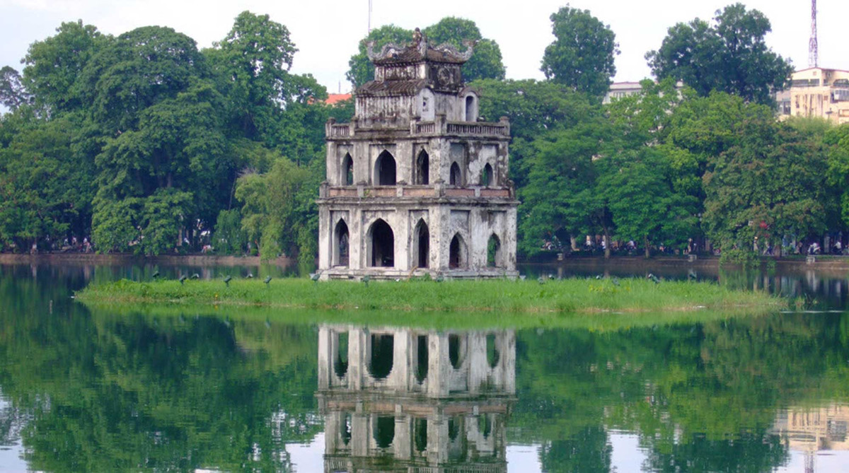 Hình ảnh Tháp Rùa dưới ống kính của Drew.