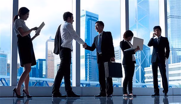 Ngoài ra người tuổi Thìn còn được soi Long Đức soi chiếu nên công việc thuận buồm xuôi gió, mọi việc đều thuận lợi suôn sẻ giúp cho thu nhập tăng lên phi mã. Ảnh: news.zing.vn. (Bài viết chỉ mang tính tham khảo, cung cấp nội dung trắc nghiệm vui cho bạn đọc).