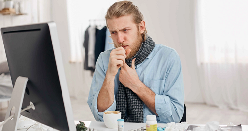 Trong khi đó, số liệu khảo sát chỉ ra, ít vận động thời gian dài là yếu tố gây ra nhiều bệnh như thoái hóa đốt sống cổ, viêm tuyến tiền liệt. Mắc viêm tuyến tiền liệt, bệnh không chỉ dễ tái phát mà còn ảnh hưởng đến khả năng sinh sản.