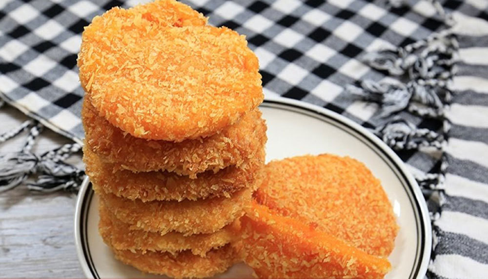 Đáng lưu ý, nhiều tiệm bánh sử dụng chất tạo men như nhôm kali sulfat và nhôm amoni sulfat. Cả hai chất tạo men này đều chứa thành phần nhôm. Lượng lớn nhôm đi vào cơ thể sẽ ảnh hưởng đến quá trình hấp thụ canxi và sắt, không tốt cho sức khỏe.