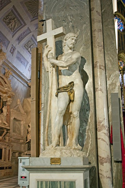 Tượng Cristo della Minerva, Rome, Italy: Bức tượng điêu khắc từ cẩm thạch của Michelangelo được hoàn tất năm 1521. Nằm ở nhà thờ Santa Maria sopra Minerva tại Rome, đây là một trong những tượng điêu khắc nổi tiếng nhất về Chúa Jesus từng tồn tại, dù tương đối nhỏ (chỉ cao 2,05 m) so với những bức tượng nổi tiếng khác.