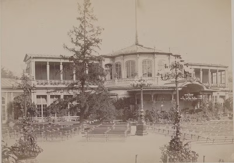 Nhà ga ở Pavlovsk, St.Petersburg.