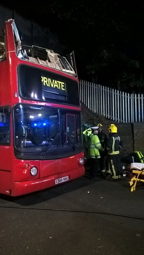 Cảnh sát Anh cho biết một cuộc điều tra nguyên nhân vụ tai nạn đang được tiến hành. Ảnh: RT.