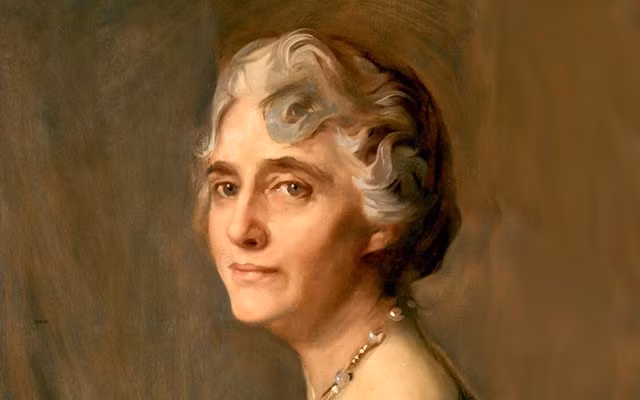 Lou Hoover, vợ tổng thống Herbert Hoover, là người phụ nữ đầu tiên ở Mỹ nhận bằng cử nhân về địa chất năm 1898. Bà biết 5 ngôn ngữ và là người đầu tiên nói chuyện trên đài phát thanh. Ảnh: whitehousehistory.