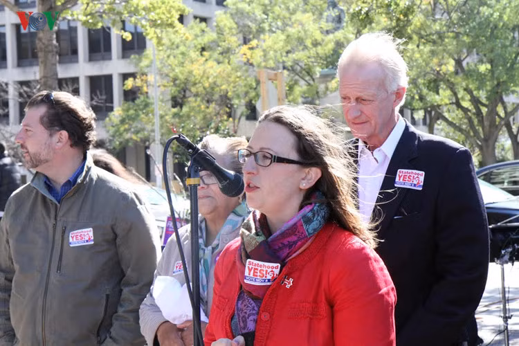 Các số liệu thống kê cho thấy việc bầu cử sớm tại các bang chiến trường mang lại nhiều dấu hiệu tốt cho bà Hillary Clinton.