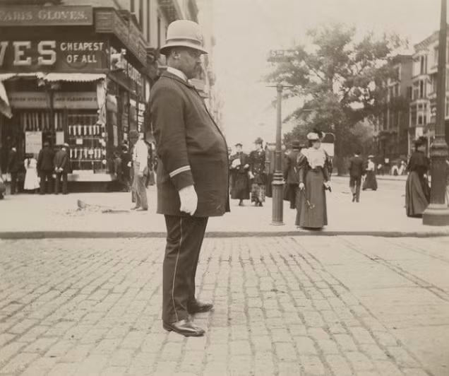 Sở Cảnh sát thành phố New York được thành lập từ năm 1845.