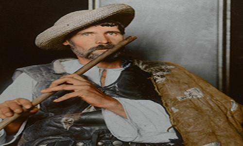 Một người thổi sáo Romania biểu diễn ở đảo Ellis hồi năm 1910.