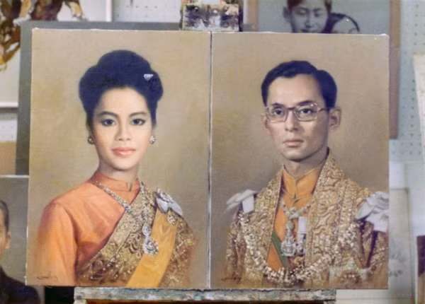 Hoàng hậu Thái Lan Sirikit, 84 tuổi, được dân chúng yêu mến sau nhiều năm cống hiến cho các hoạt động nông thôn và hỗ trợ dân nghèo. Ảnh: Chiang Mai Best