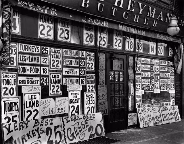 Một cửa hàng trên đại lộ 6 ở thành phố New York năm 1938.