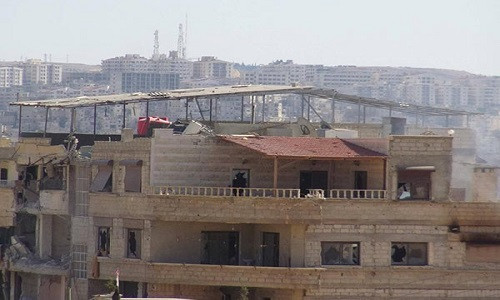 Quân chính phủ Syria cũng đã đánh bật nhóm khủng bố khỏi các thành trì của chúng ở khu vực nằm giữa Arabayn và Zamalka, Damascus.