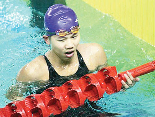 Van dong vien VN sa da an choi Tet: 