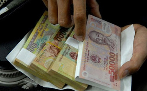 Tang luong 8% cho CBCCVC he so luong 2,34 tro xuong