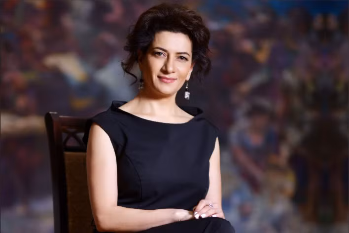 Dieu it biet ve nguoi vo xinh dep cua Thu tuong Armenia-Hinh-4